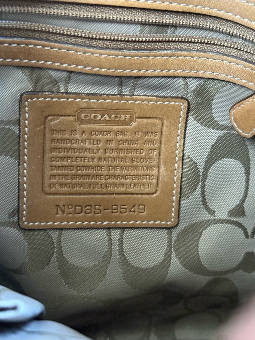 Vintage 79’s Coach Brown Leather Shoulder Bag with Dark Trim - Picture 3 of 6